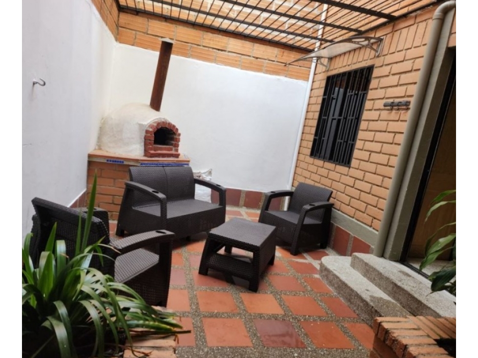 C0408. Vendo! Casa 2 Niveles Exclusivo Sector San Antonio — foto 3