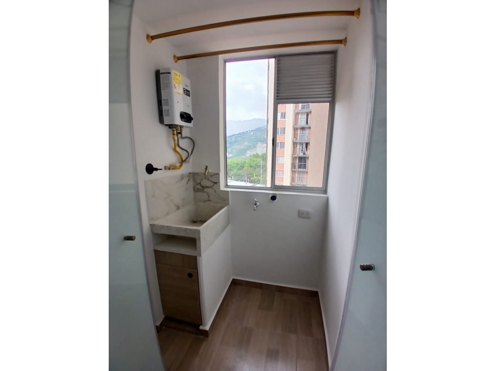 A0557.VENDO! Apartamento conjunto cerrado en Medellín — foto 4