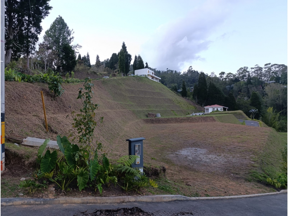 L0303.VENDO! Lote Campestre en Parcelación privada en Guarne Ant — foto 4