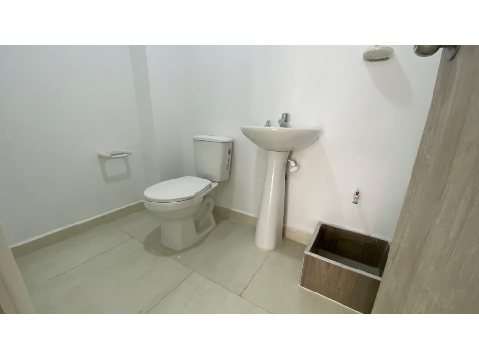 T0205. Local comercial con ares de 62mt2 en La Ceja - 4