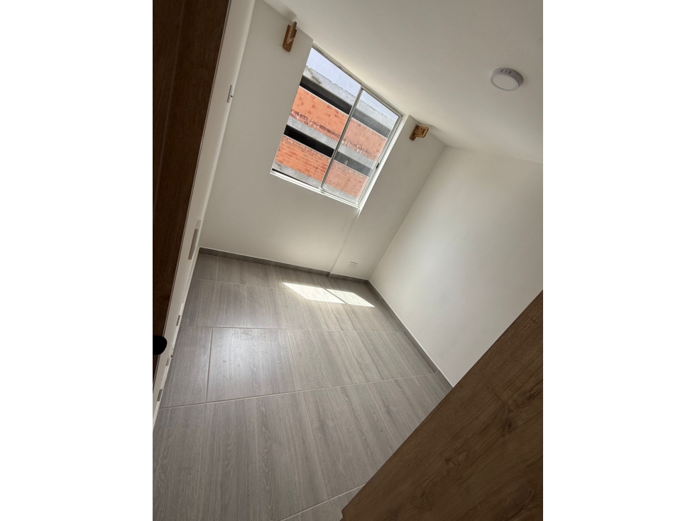 T0887. Apartamento para estrenar en quinto nivel en Rionegro — foto 4