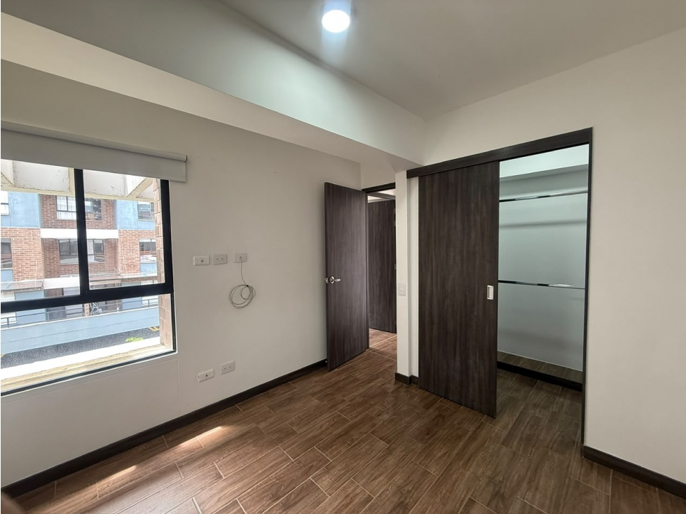 A0627.Apartamento cuarto nivel con 110mt2 en unidad cerrada El Retiro — foto 4