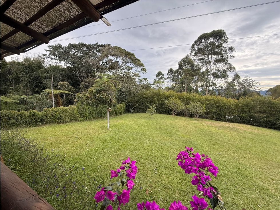 T0913. Casa campestre con amplio lote en La Ceja — foto 4
