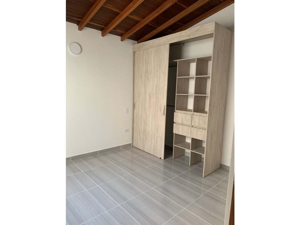 C0475. Casa unifamiliar en unidad abierta de La Ceja — foto 4