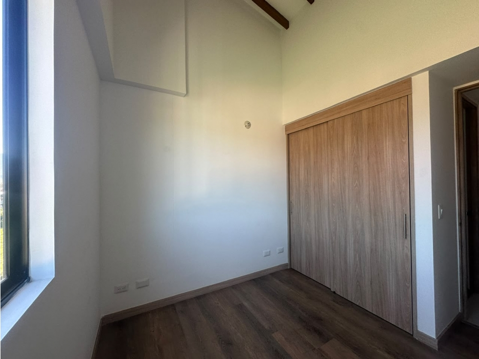 T0929.Apartamento quinto nivel con ascensor en unidad cerrada La Ceja — foto 4