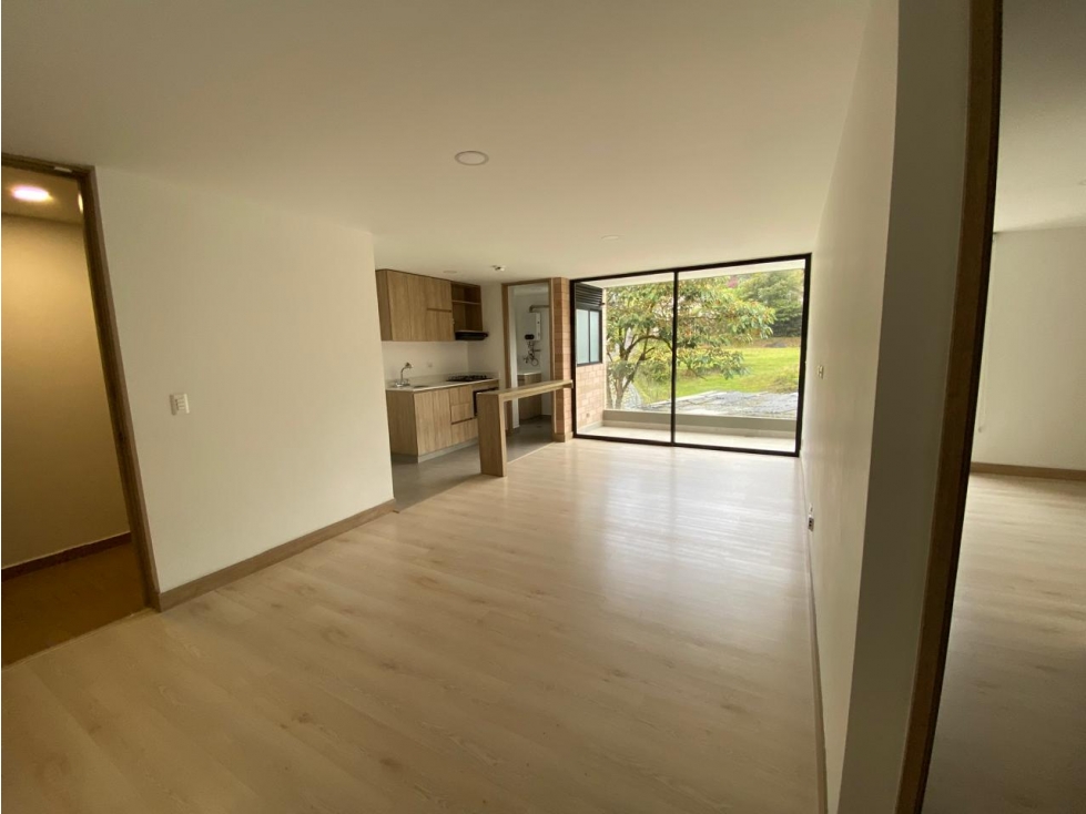 A0474.Vendo! Apartamento con 3 habitaciones y parqueadero en El Retiro — foto 4