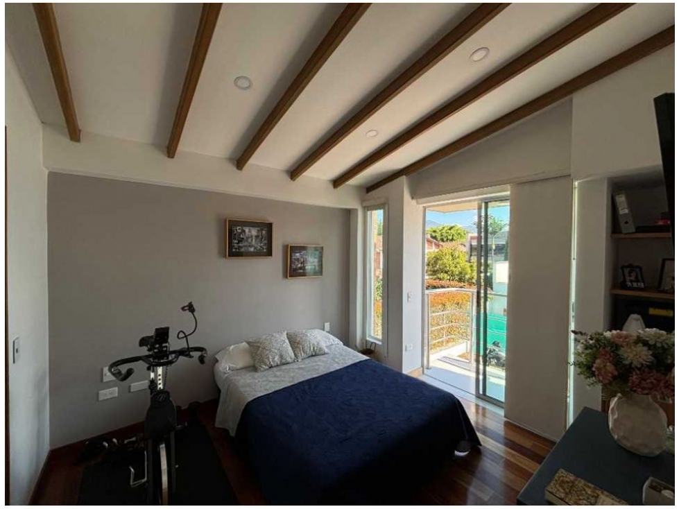 C0274. VENDO! Casa esquinera con excelente ubicación en La Ceja — foto 5