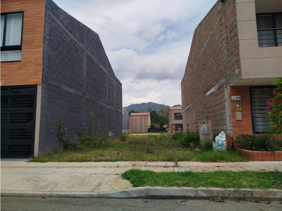 L0272. VENDO! Lote en exclusiva unidad abierta en La Ceja — foto 5
