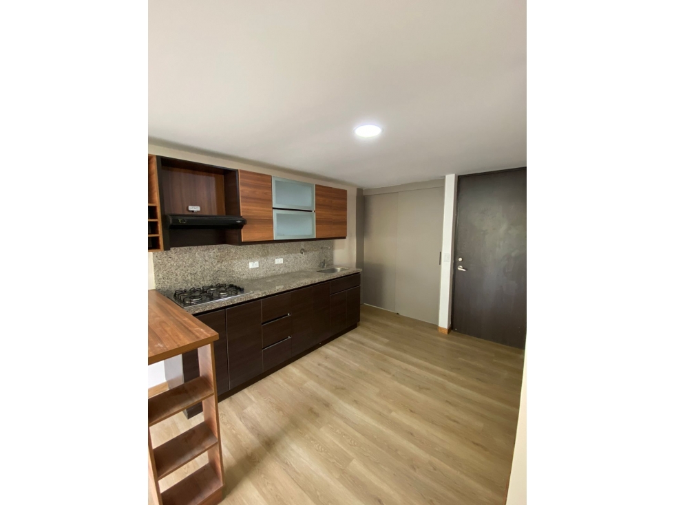 A0444. Vendo! Apartamento con ubicación privilegiada en El Retiro