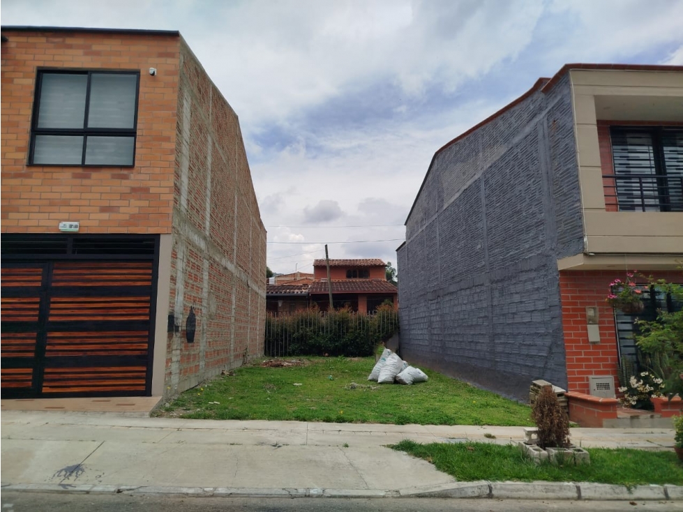 L0276. VENDO! Lote exclusivo en unidad abierta en La Ceja — foto 2