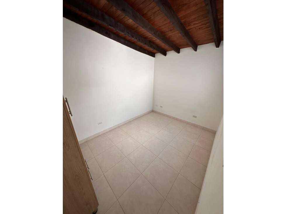 A0503. Vendo! Apartamento segundo nivel de 64mt2 en El Carmen — foto 6