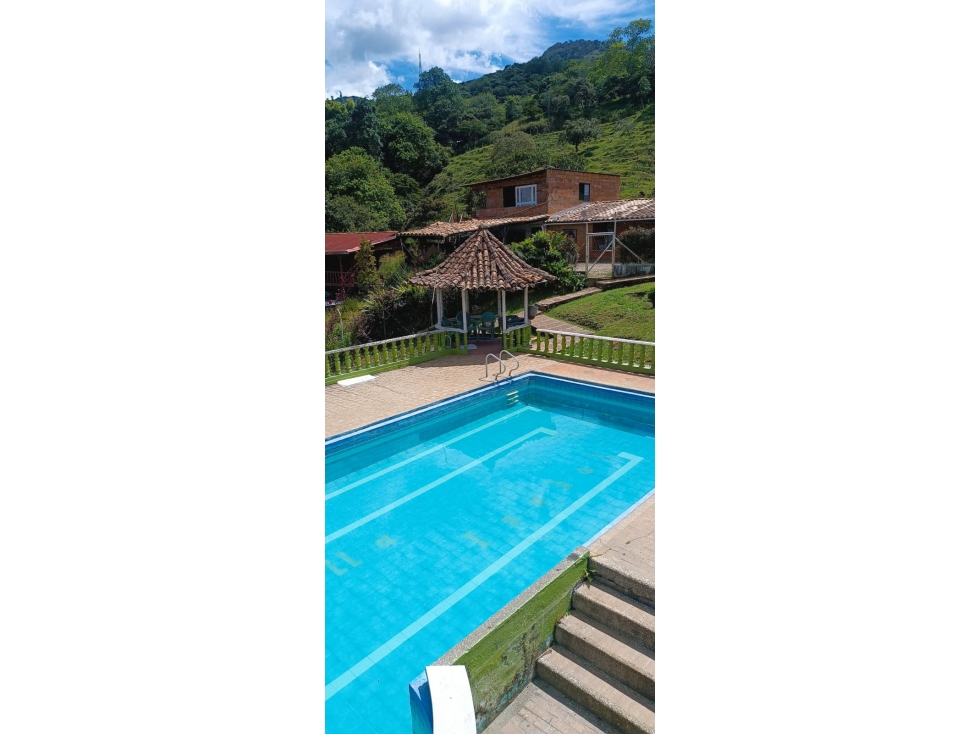 F0361. VENDO! Finca con gran proyección comercial en Girardota — foto 6