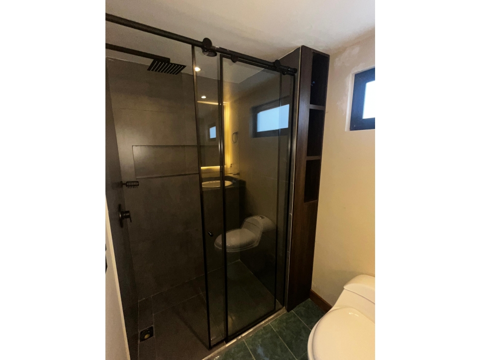 A0526. VENDO! Apartamento con buenos acabados cerca al parque — foto 6