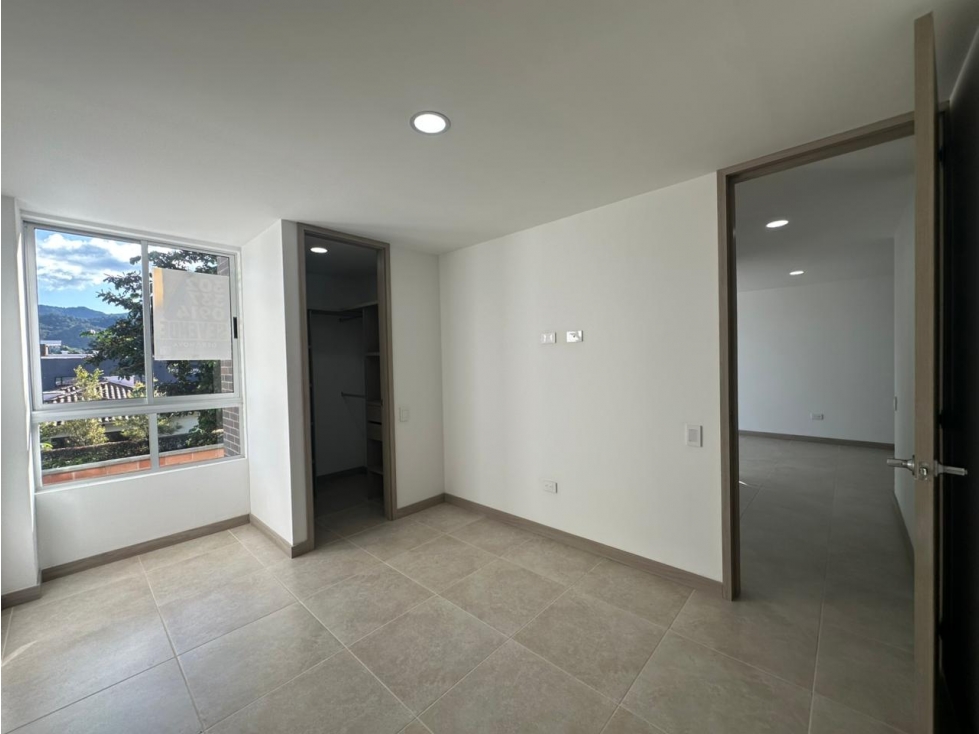 A0545.VENDO! Apartamento para estrenar en buen sector La Ceja — foto 4