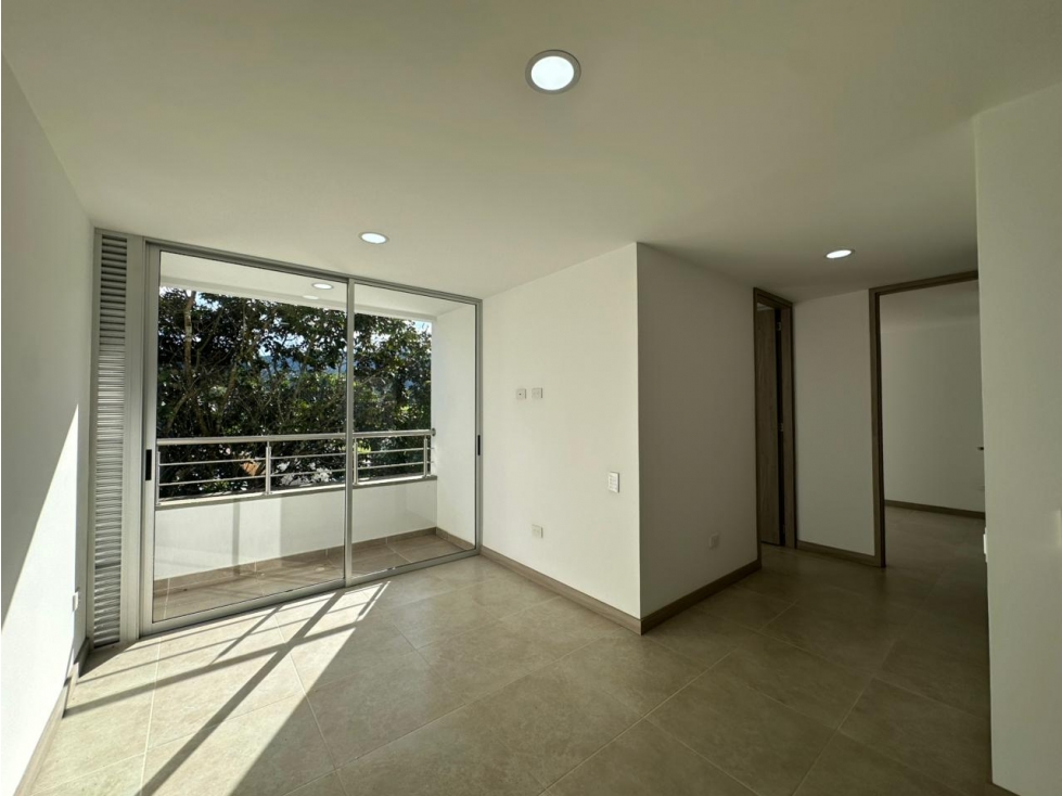 A0546.VENDO! Apartamento con ascensor y cuarto util La Ceja — foto 3
