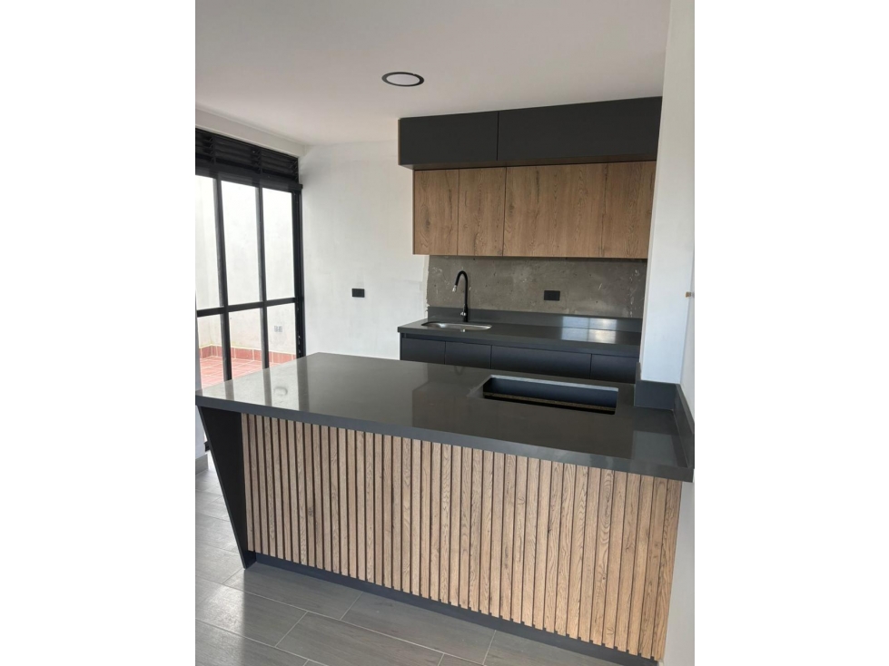 C0417.Vendo!Casa Unifamiliar Tres Pisos Para Estrenar En La Unión Ant