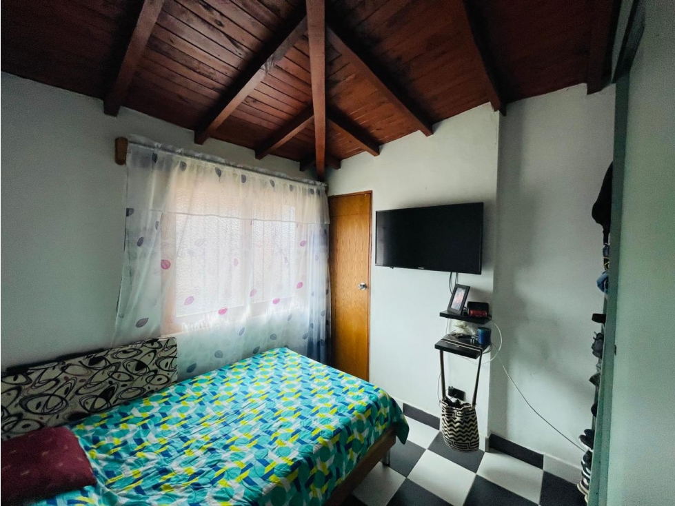 C0476. Casa unifamiliar esquinera de 130mt2 en La Ceja — foto 5
