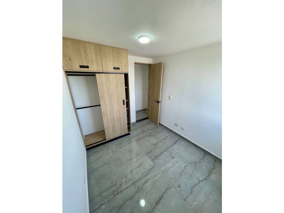 T0924. Apartamento con acabados modernos en unidad cerrada Rionegro — foto 5