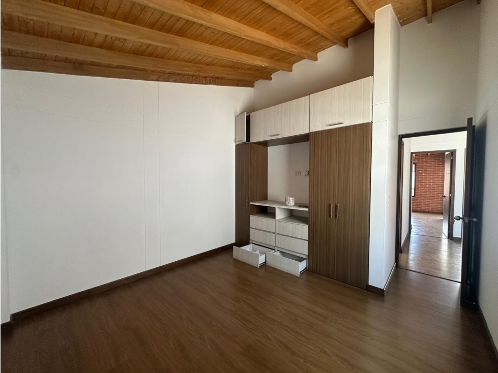 C0483. Casa de dos niveles en unidad cerrada en La Ceja  — foto 5