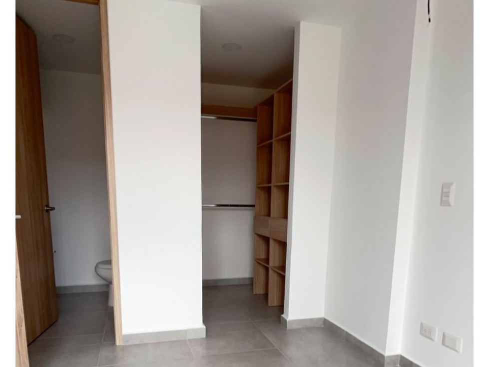 T0940. Apartamento con acabados modernos en unidad cerrada en La Ceja — foto 5