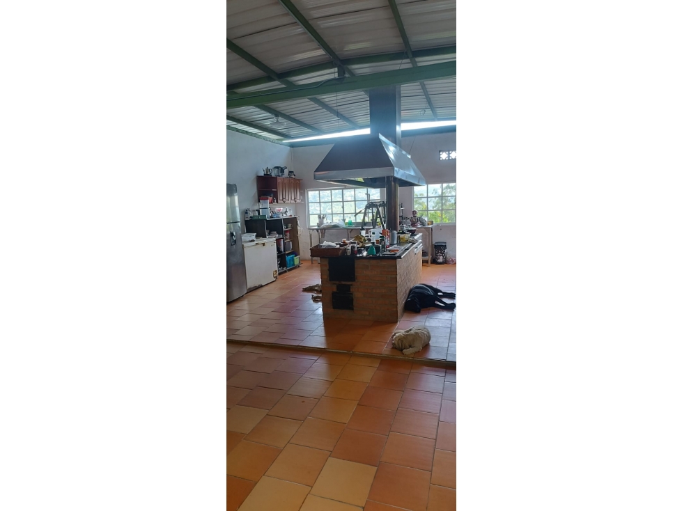 F0361. VENDO! Finca con gran proyección comercial en Girardota