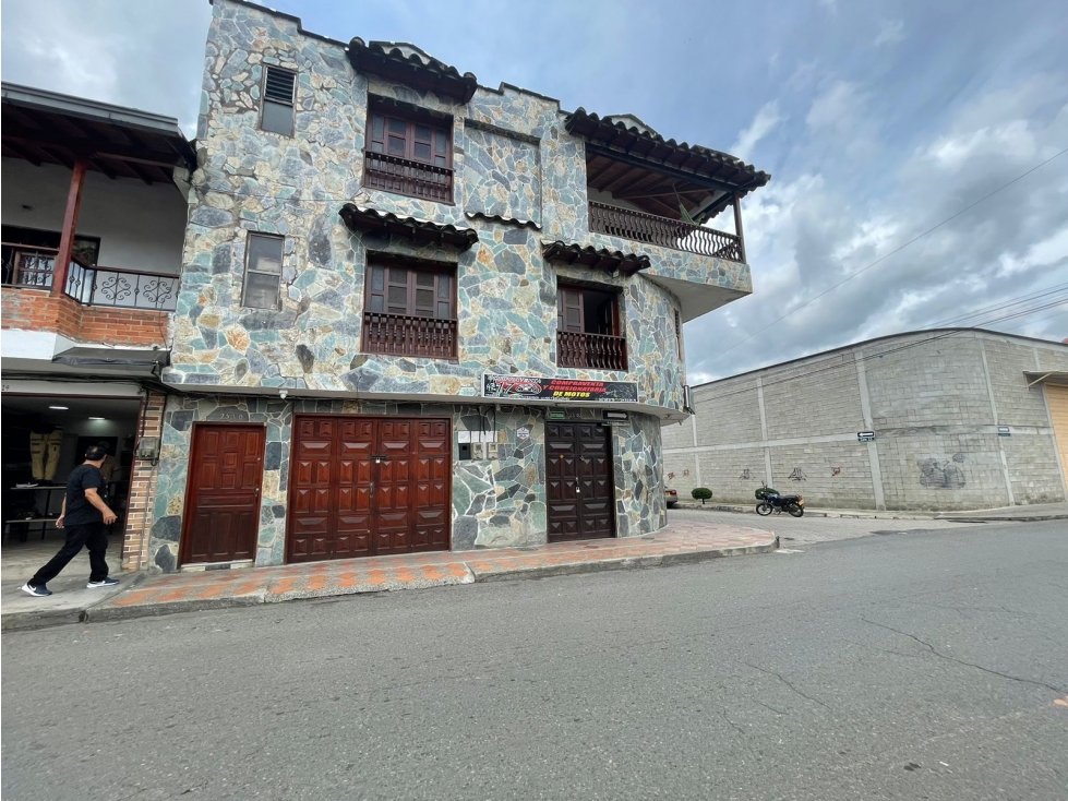Se vende todo el edificio - 6