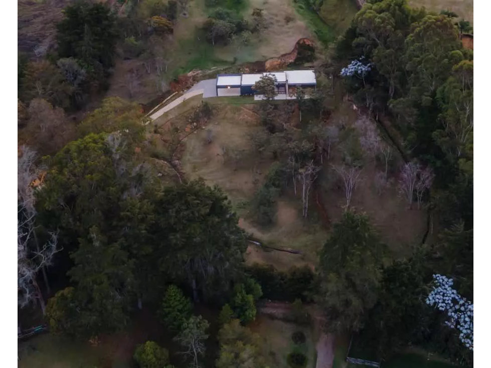 F0296. Vendo! Finca par estrenar, con excelente ubicación en Rionegro — foto 6