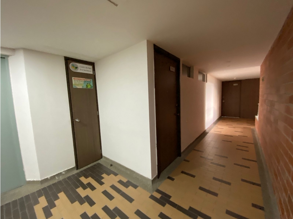 T0721 Alquilo! Apartamento amoblado en unidad cerrada con piscina — foto 6