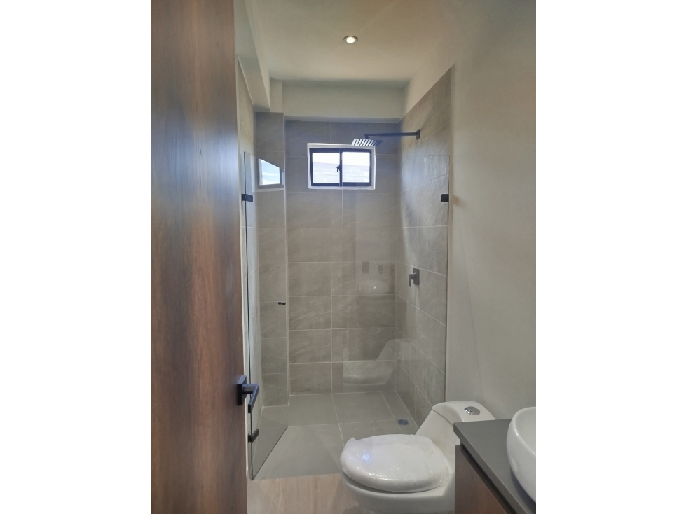 A0512. VENDO! Apartamento en buen sector con acabados modernos — foto 4