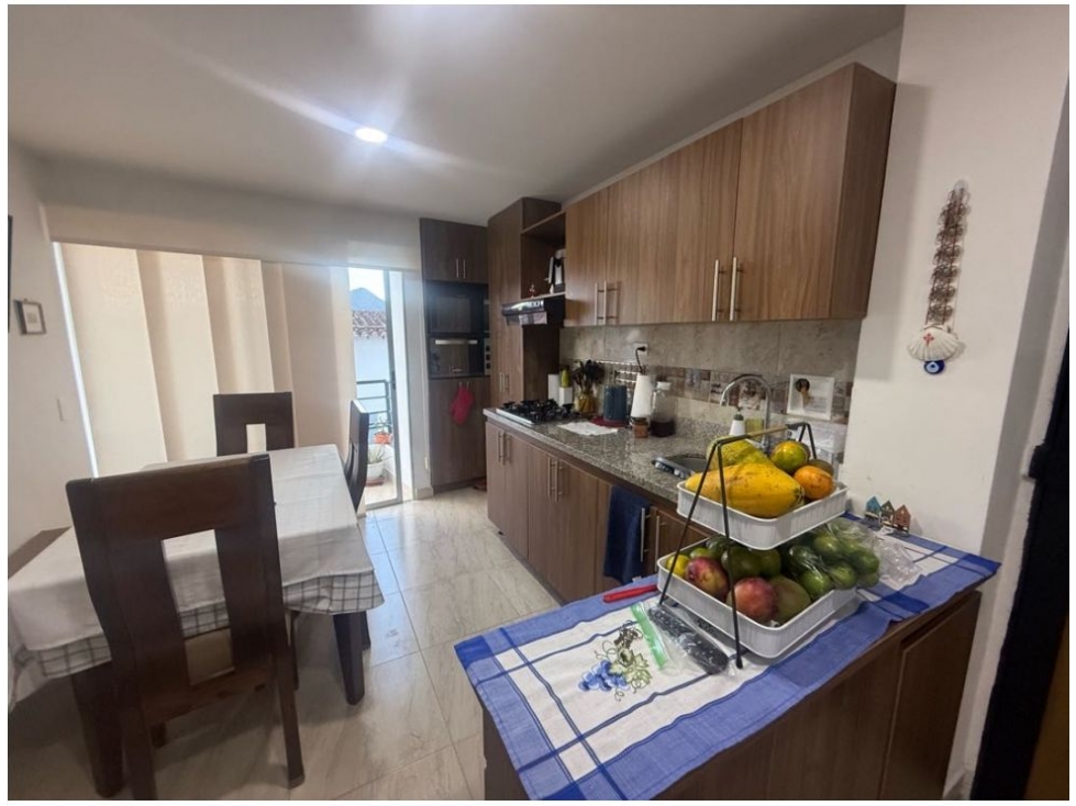 A0530. VENDO! Apartamento tercer nivel en excelente sector en La Ceja.