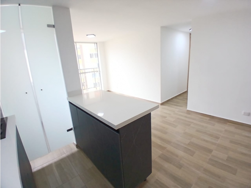 A0557.VENDO! Apartamento conjunto cerrado en Medellín — foto 2