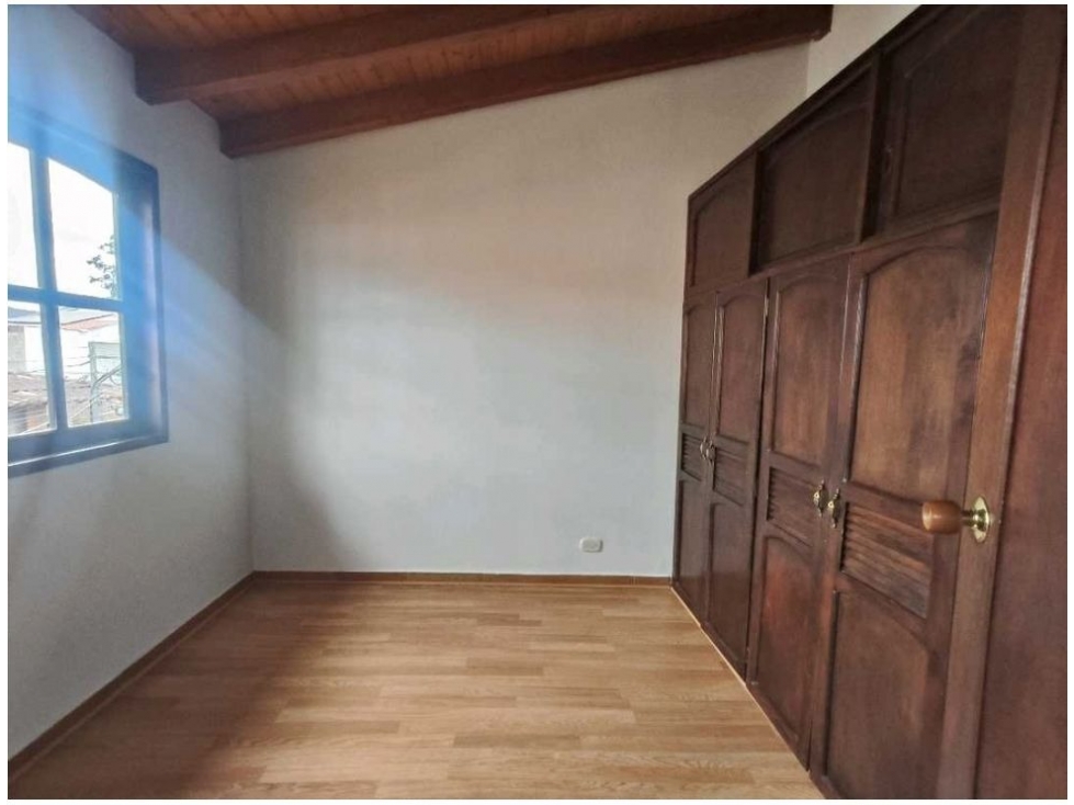 C0452.Casa unifamiliar de 3 niveles con excelente ubicación en La Ceja — foto 5