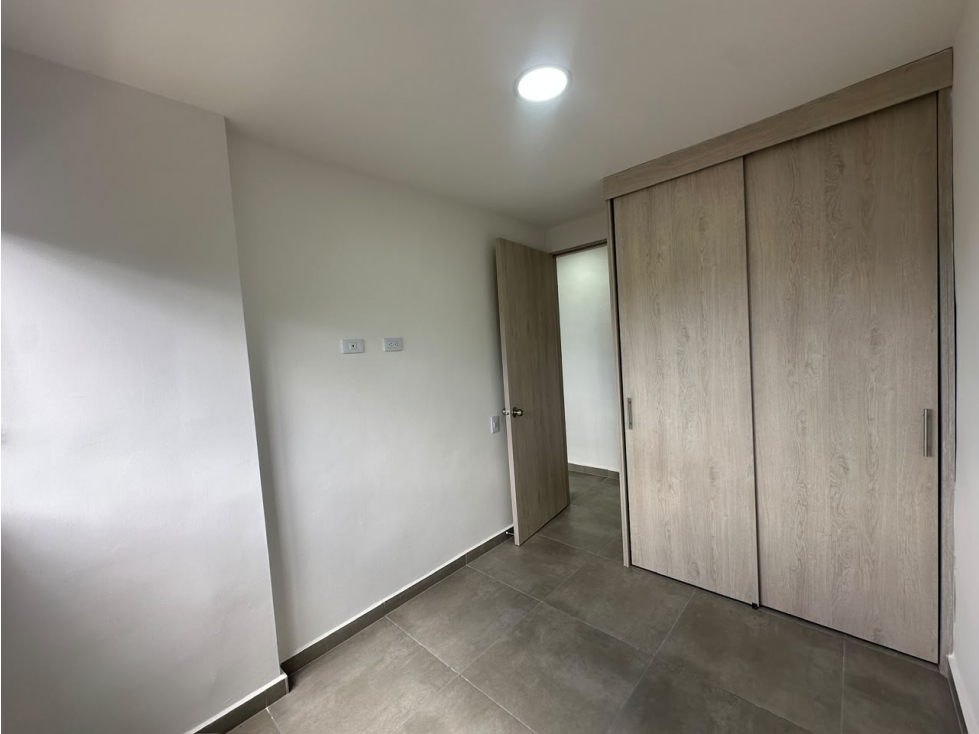 A0622.Apartamento tercer nivel con 68mt2 en unidad cerrada de La Ceja — foto 6