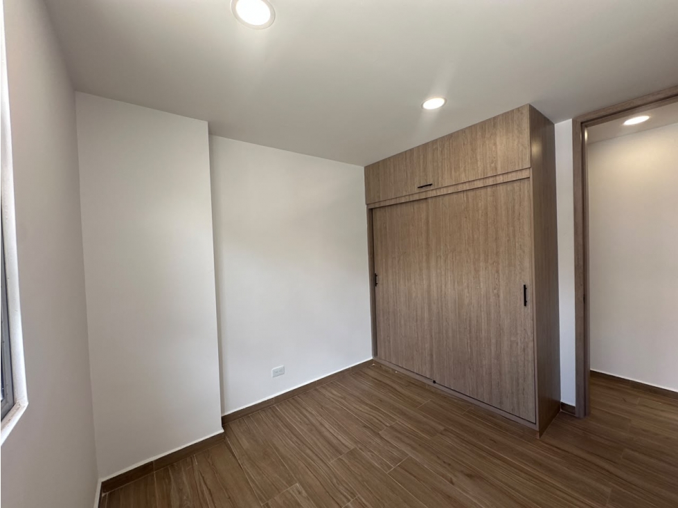 T0951. Apartamento primer nivel con terraza en unidad cerrada La Ceja — foto 6