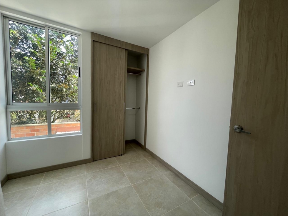 A0348 Vendo! Apartamento en unidad cerrada con buenos acabados La Ceja — foto 5