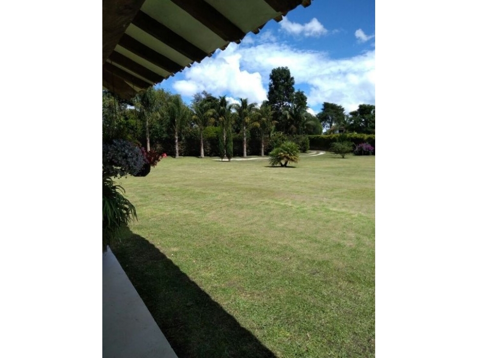 F0298. VENDO! Finca con excelente ubicación y espacio en Llanogrande — foto 6