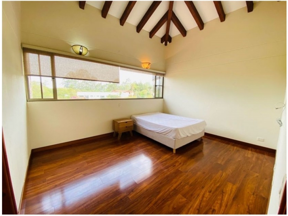 F0281. Vendo! Finca con acabados de lujo en Rionegro — foto 3