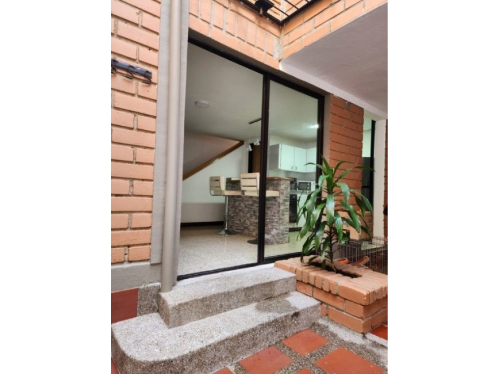 C0408. Vendo! Casa 2 Niveles Exclusivo Sector San Antonio — foto 4