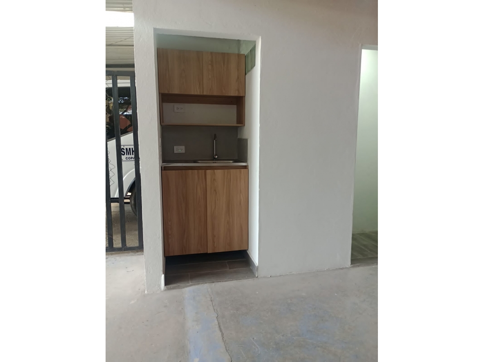 T0814. Alquiler! Local comercial de 2 niveles en La Ceja - 6