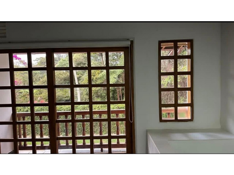 A0604. Apartamento de segundo nivel con mansarda en el Retiro — foto 4