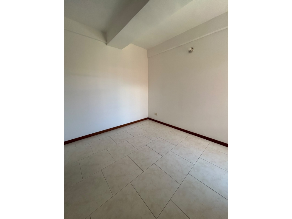 A0641. Apartamento tercer nivel con excelente ubicación en La Ceja — foto 3