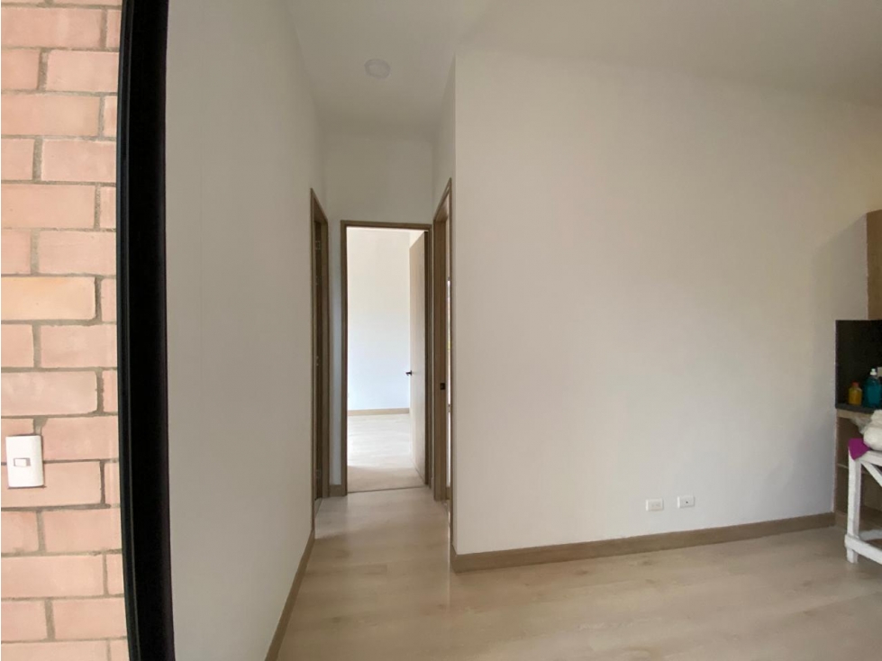A0470. Vendo! Apartamento para estrenar con parqueadero — foto 5