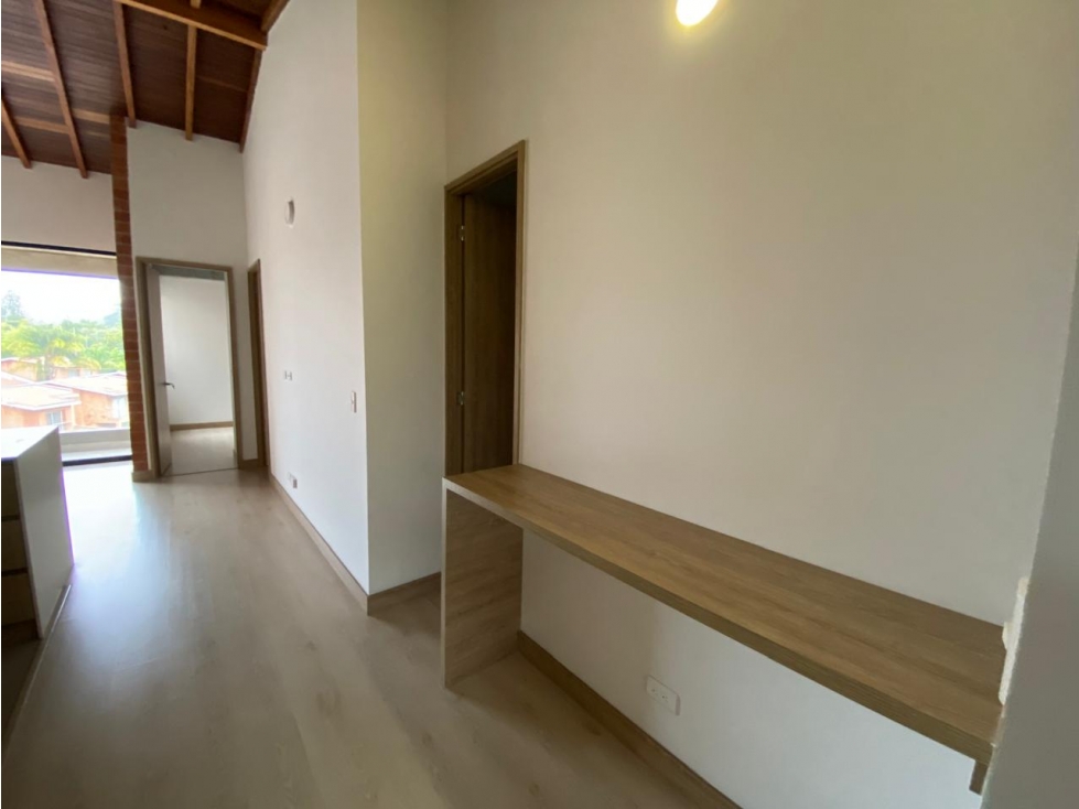 A0476. Vendo! Apartamento en exclusiva unidad cerrada en El Retiro — foto 5
