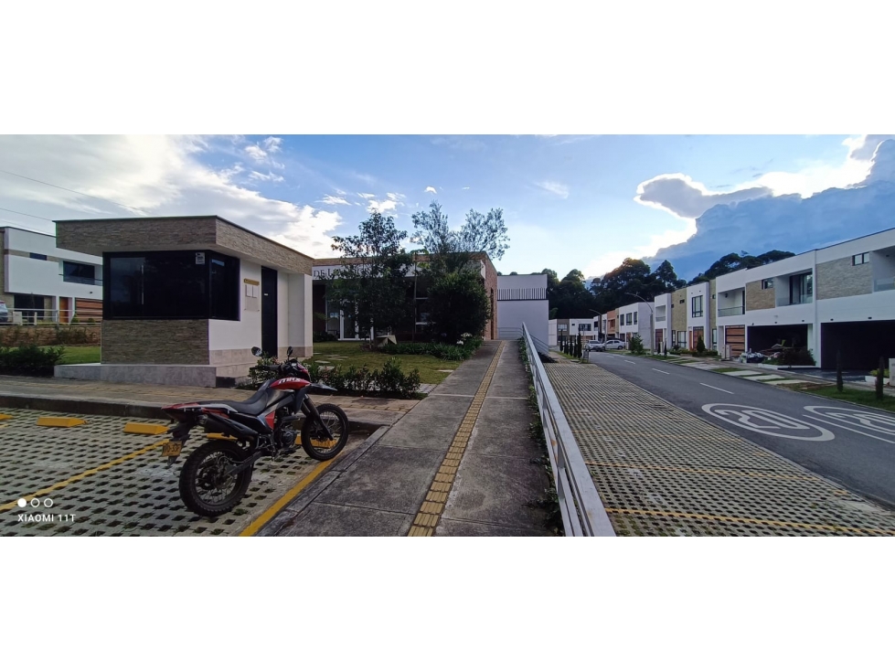 L0308.VENDO!Lote residencial listo para construir en Llano grande — foto 5