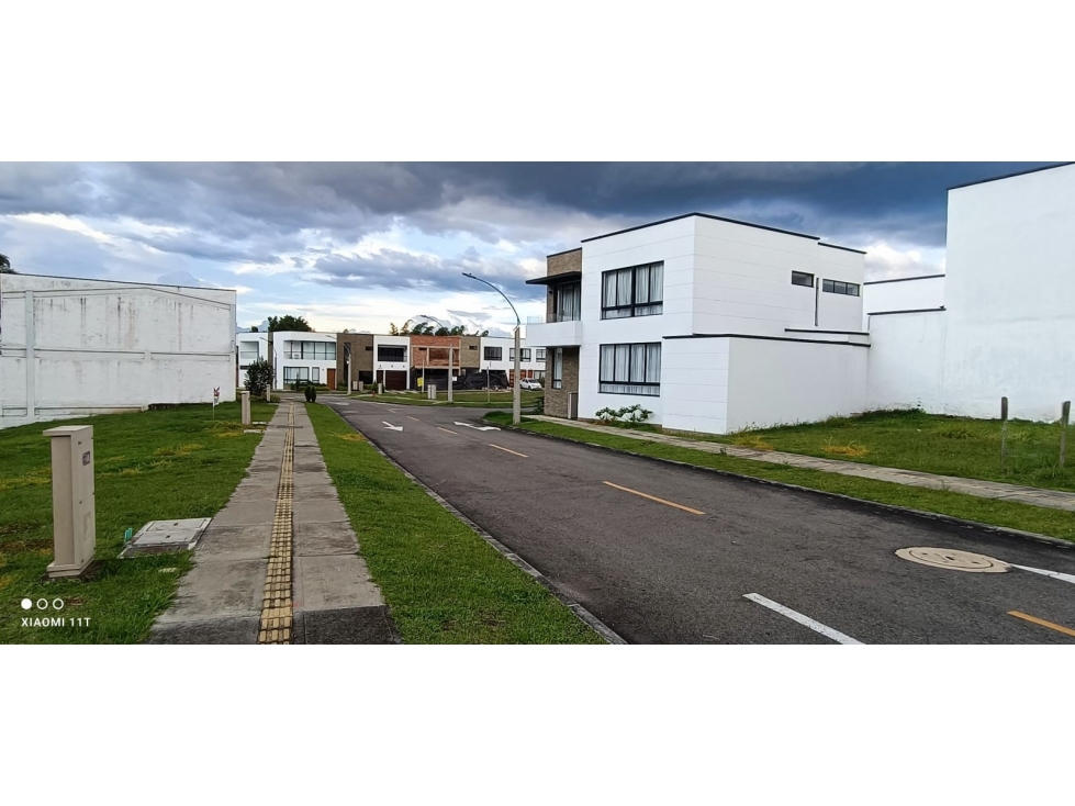 L0308.VENDO!Lote residencial listo para construir en Llano grande — foto 2