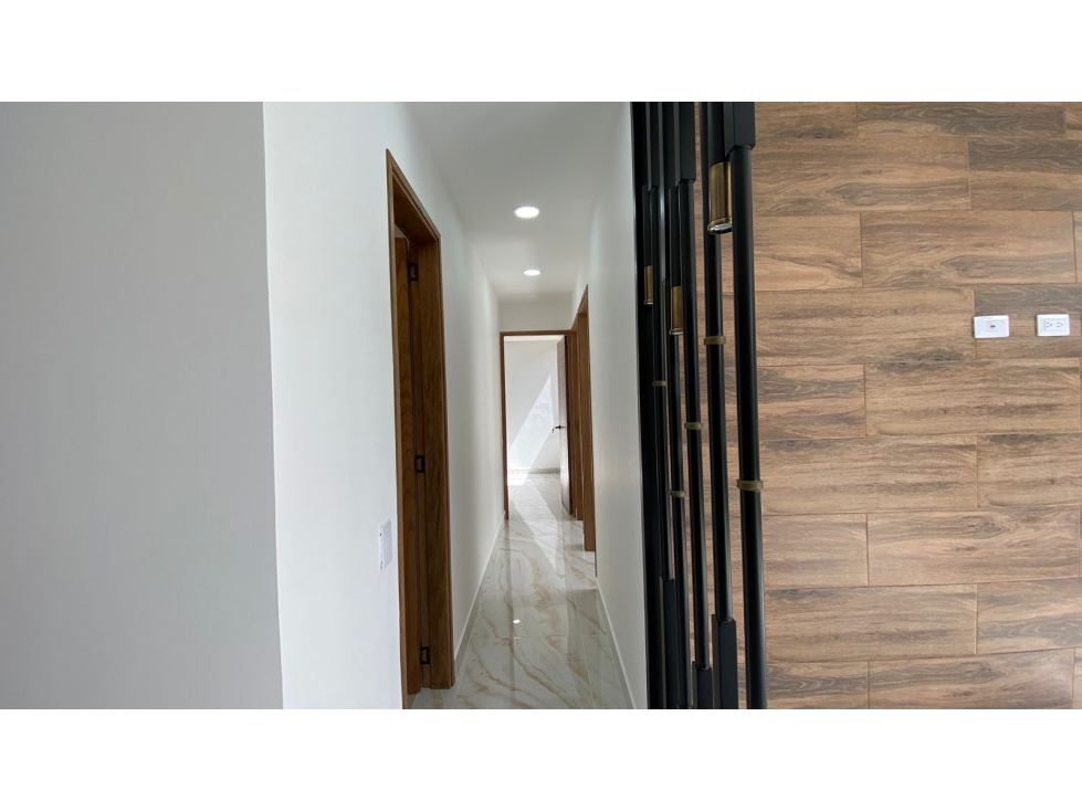 A0324 Venta! Apto con acabados de lujo en unidad cerrada La Ceja — foto 3