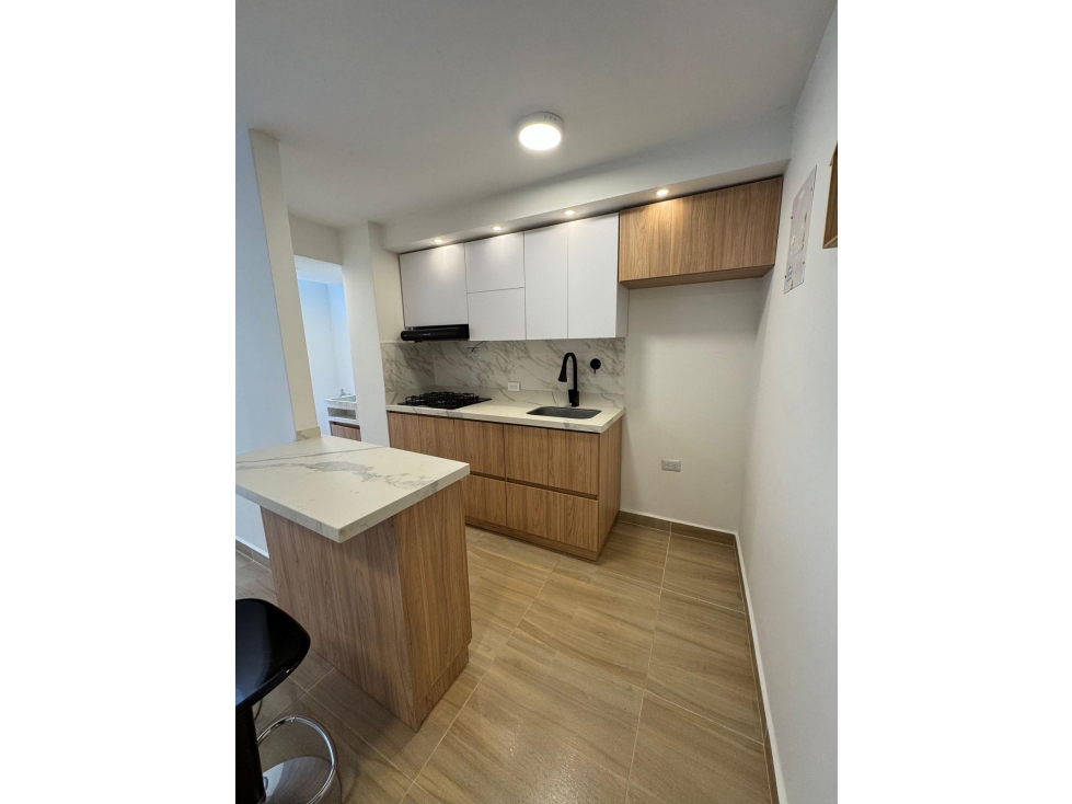 A0531. Vendo! Apartamento con acabados modernos en El Retiro