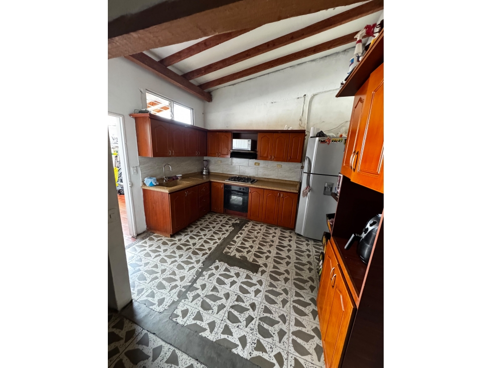 A0612.Apartamento de segundo nivel con 96mt2 en La Ceja
