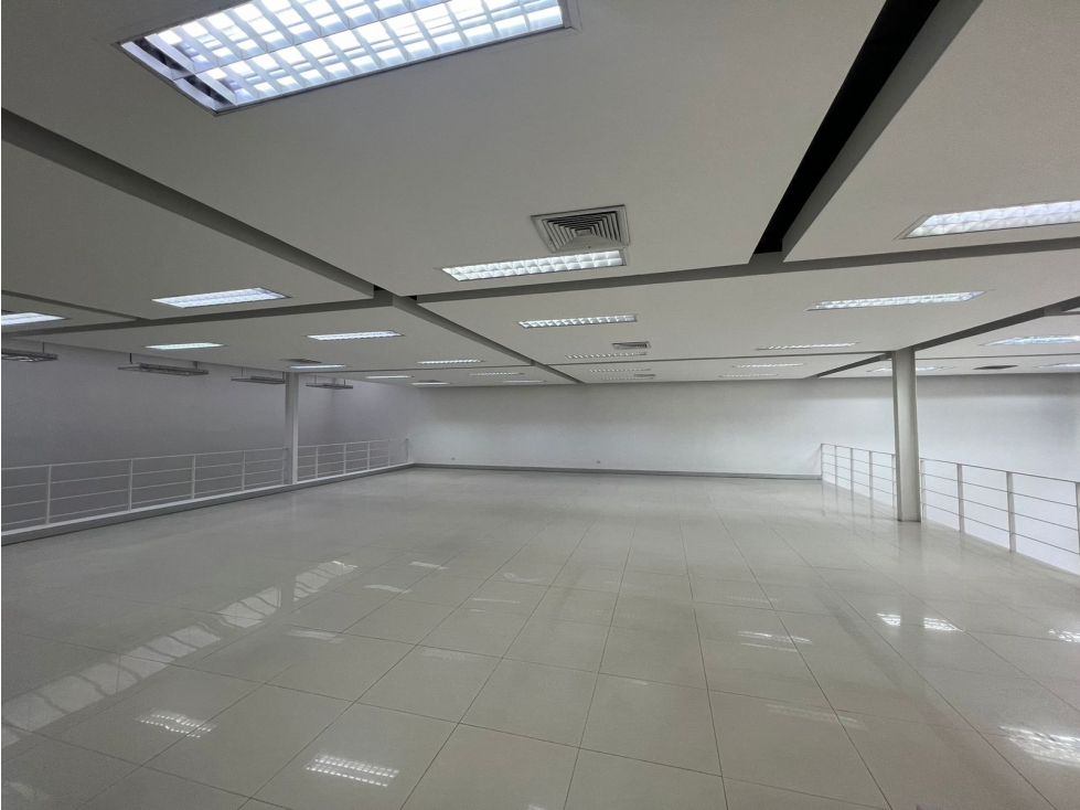 (SC) Alquiler Local Comercial para Oficinas y Operacion Empresarial — foto 2