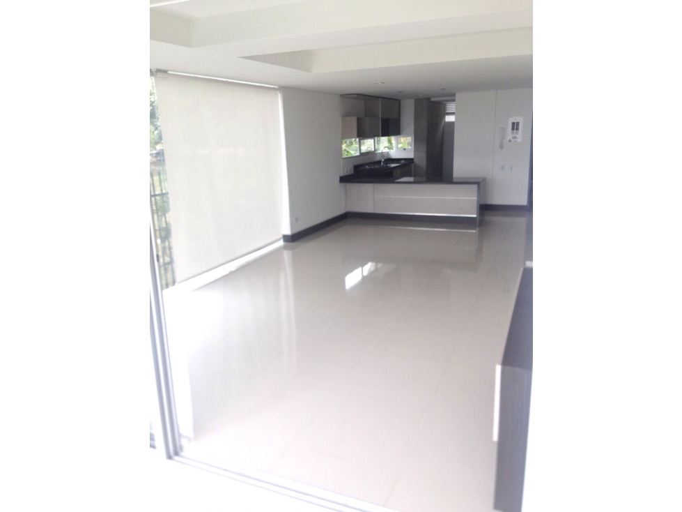(SC) Vende Precioso Apto Cristales — foto 3